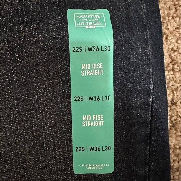 New LEVI’S Signature Gold Mid Rise Straight Jeans Simply Stretch Sz 22 S 36x30 - Picture 8 of 9